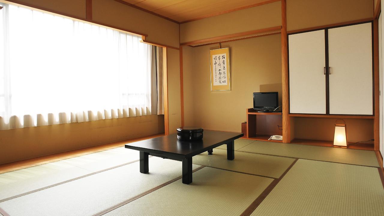 Hotel Ichiraku Fukuoka  Exteriör bild