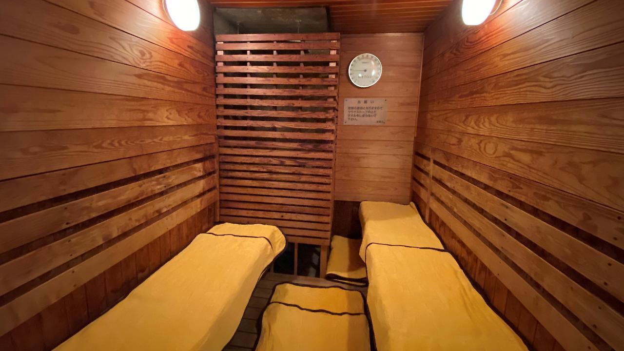 Hotel Ichiraku Fukuoka  Exteriör bild