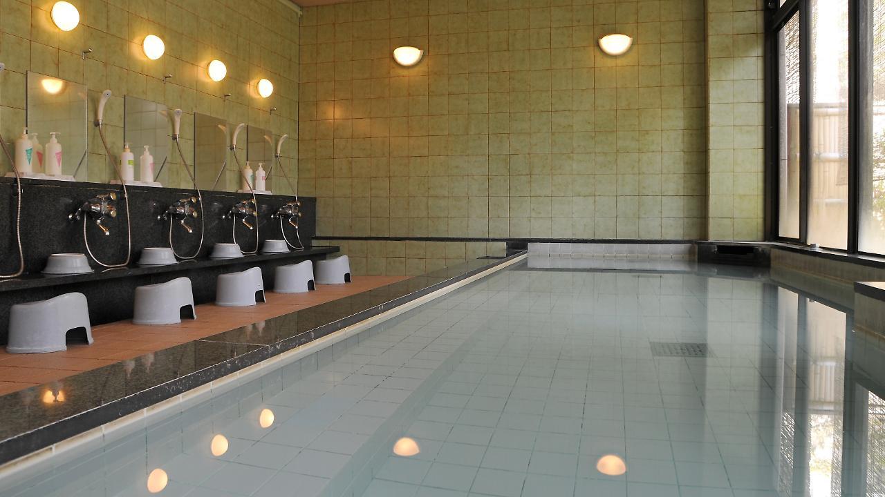 Hotel Ichiraku Fukuoka  Exteriör bild